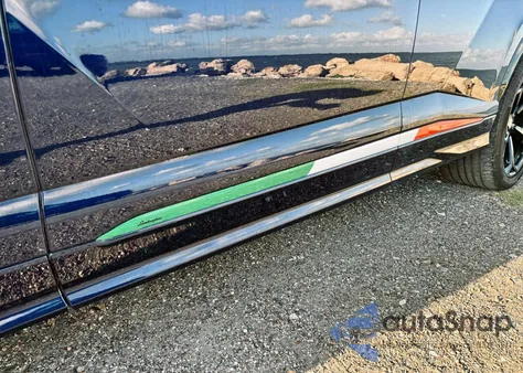 2019 Lamborghini Urus из США, поврежденный, VIN ZPBUA1ZL7KLA02968